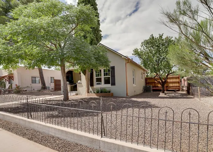 < 1 Mi To Dtwn: W/ Deck In Clarkdale! Holiday home Clarkdale